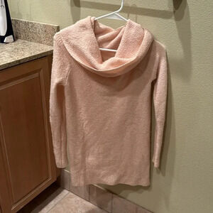 Trouve woman's long tunic light pink sweater